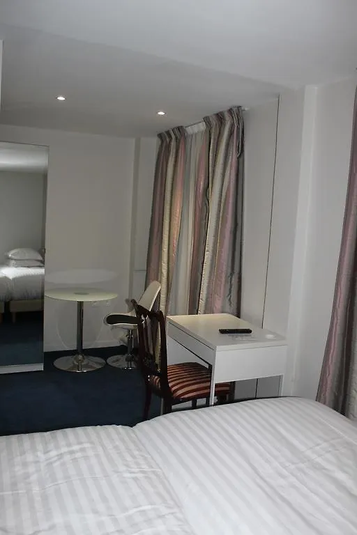 Savoy 2* Paris