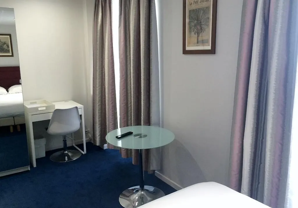 Savoy Hotel 2*