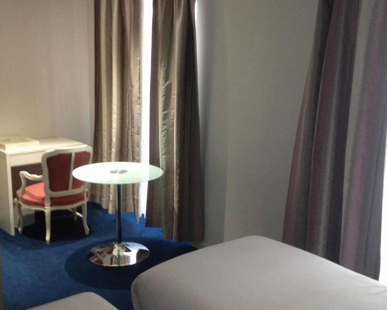 Savoy 2* Paris